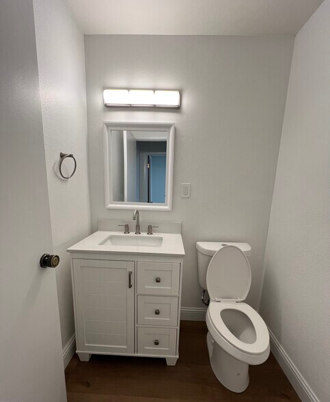 More Photos Of 935 Riverside Ave, Paso Robles Medical For Sale