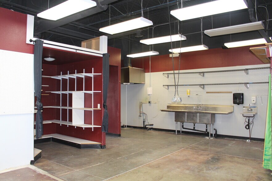 More Photos Of 5750 W 10th St, Greeley Freestanding For Lease