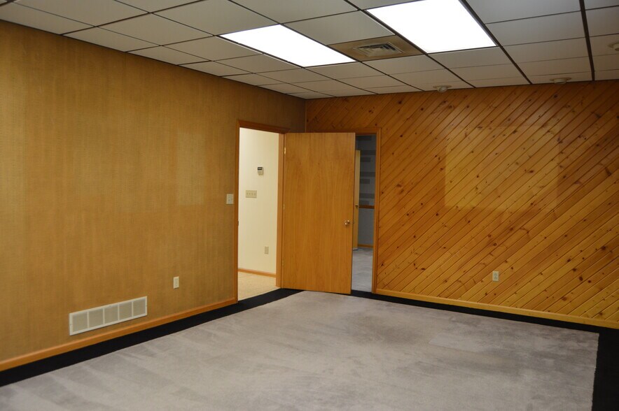 More Photos Of 603 1st Street Ext, Apollo Medical For Sale