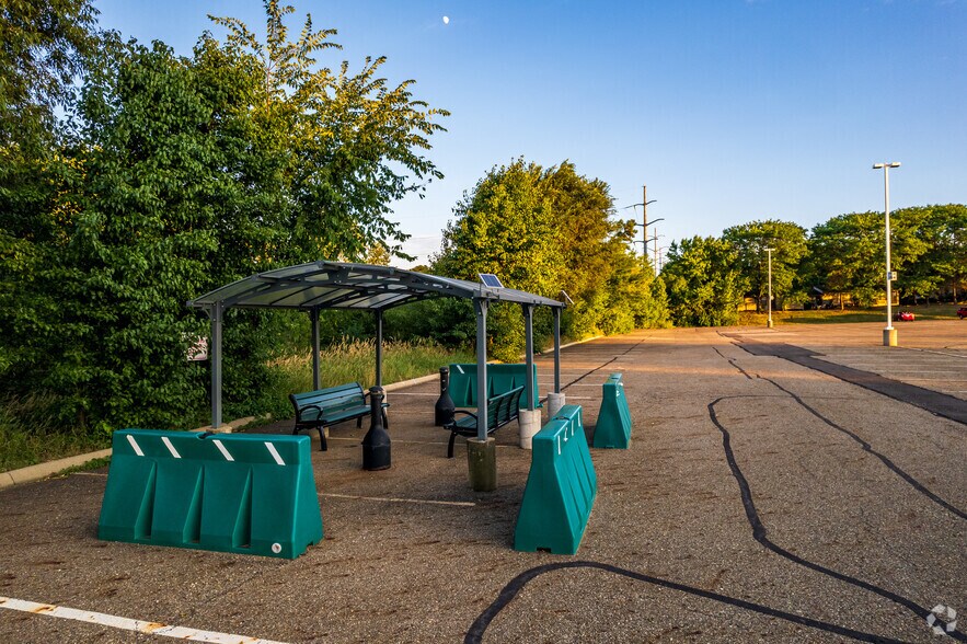 More Photos Of 4500 Munson St, Canton Office For Lease