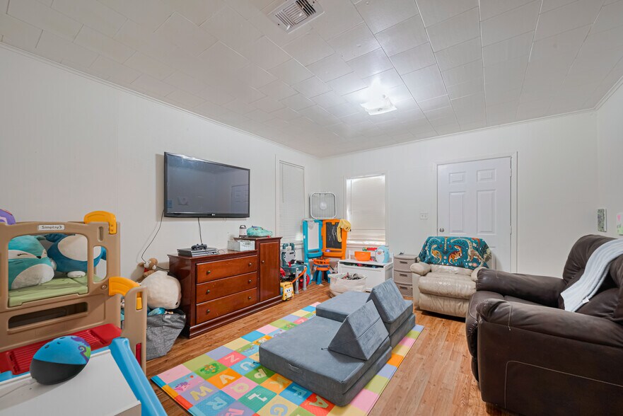 More Photos Of , Wharton Multifamily For Sale