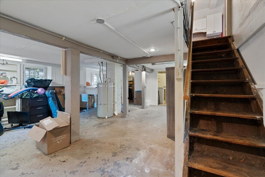More Photos Of 2616 SE Pine St, Portland Apartments For Sale