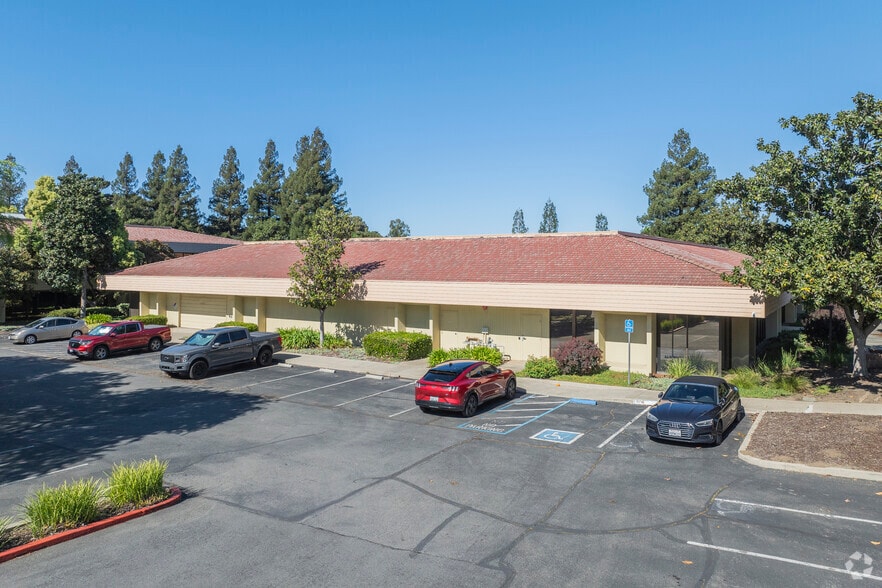 More Photos Of 355 N Wiget Ln, Walnut Creek Office For Sale