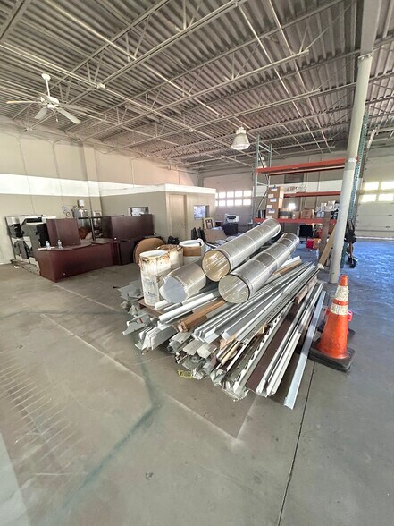 More Photos Of 9231 Brookwood Ct, Bonita Springs Light Manufacturing For Lease