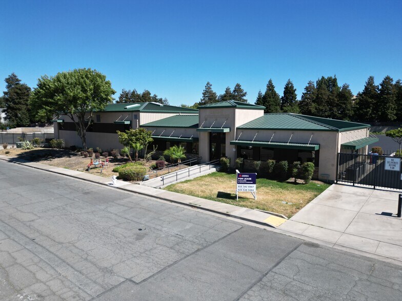 Primary Photo Of 2151 Piedmont Way, Pittsburg Warehouse For Lease