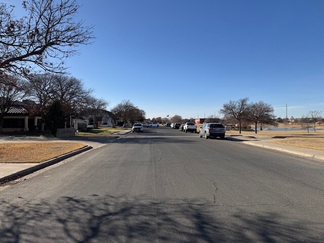 More Photos Of 3823 84th St, Lubbock Office For Sale