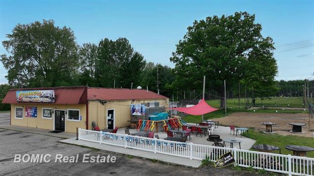 More Photos Of 11850 S Gera Rd, Birch Run Restaurant For Sale