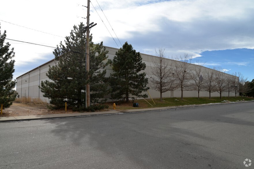 More Photos Of 4200 E 50th Ave, Denver Warehouse For Sale