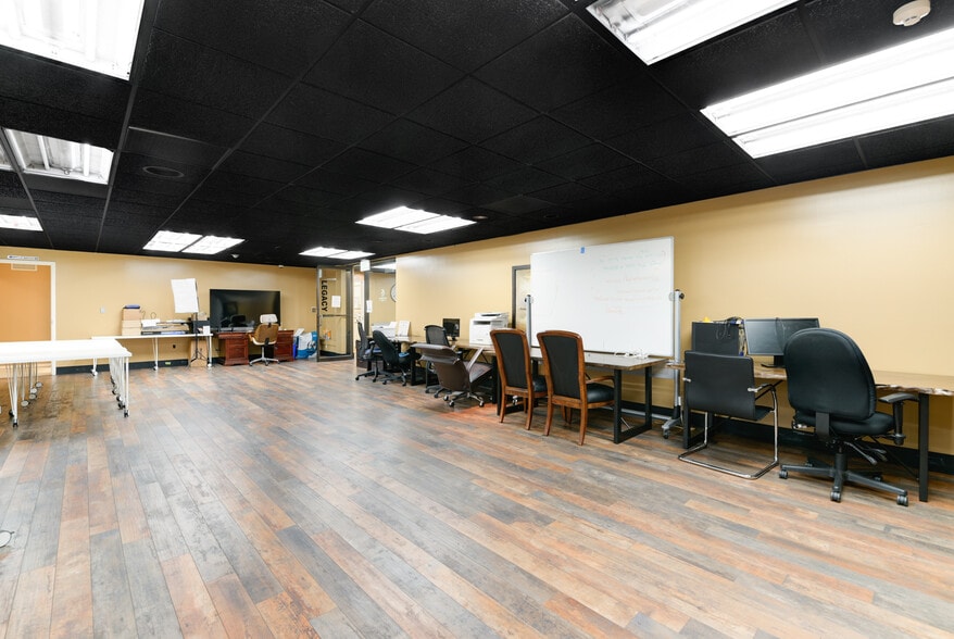 More Photos Of 140 N Escondido Blvd, Escondido Office For Sale
