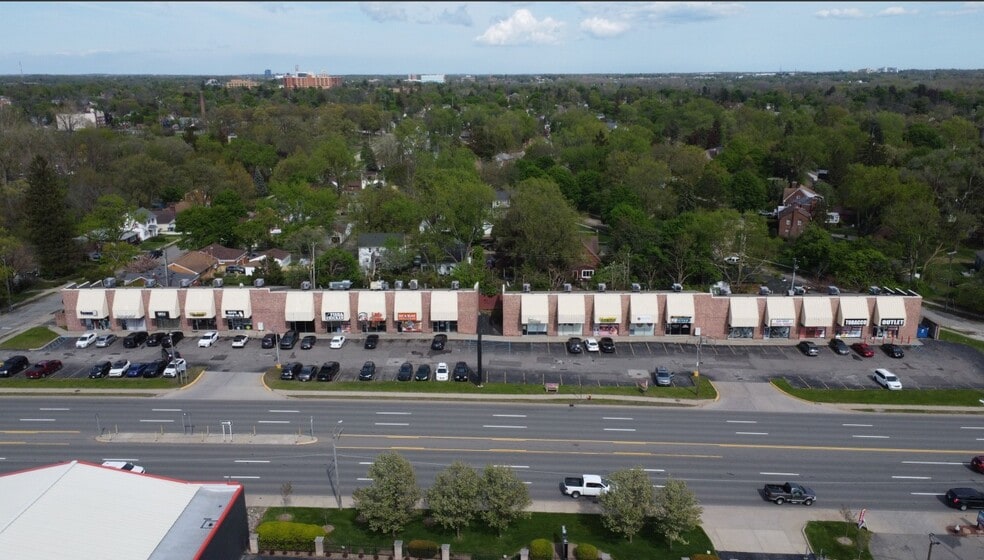 Primary Photo Of 131-169 S Telegraph Rd, Pontiac Storefront For Sale