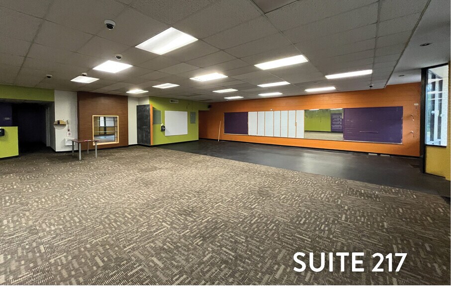 More Photos Of 207-305 W 7th Ave, Augusta Storefront For Lease