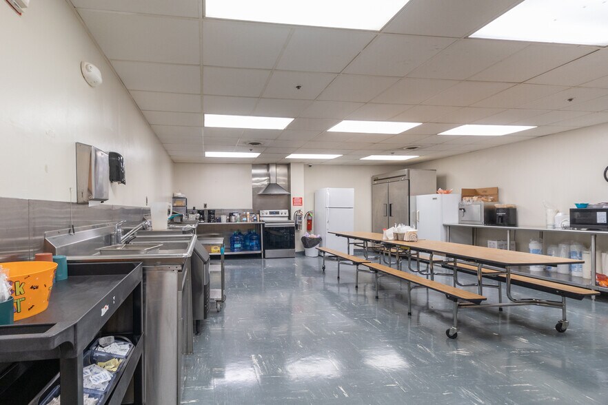 More Photos Of 385 Good Hope Pike, Clarksburg Healthcare For Sale