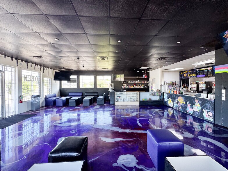 More Photos Of 8903 Cullen Blvd, Houston Restaurant For Sale