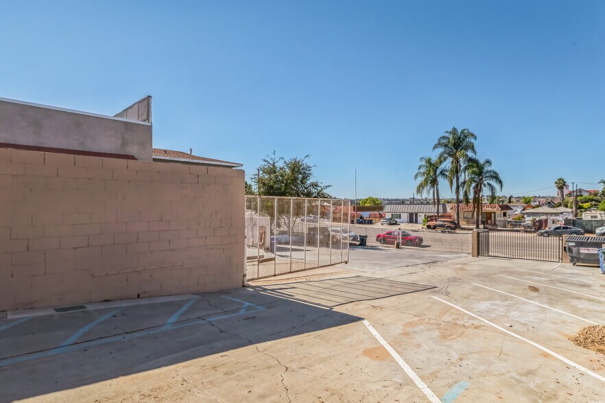 More Photos Of 741 Grand Ave, Spring Valley Contractor Storage Yard For Sale