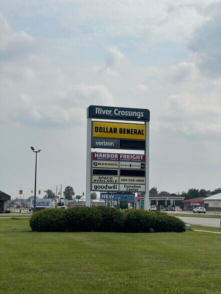 More Photos Of 111-281 US 131, Three Rivers Unknown For Lease