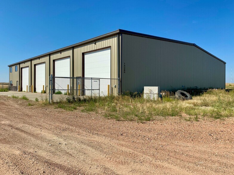 More Photos Of 14472 Commerce Park Blvd, Williston Warehouse For Sale