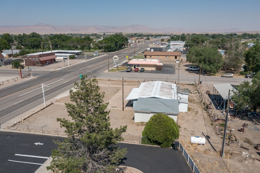 More Photos Of 15 W Main St, Green River Freestanding For Sale