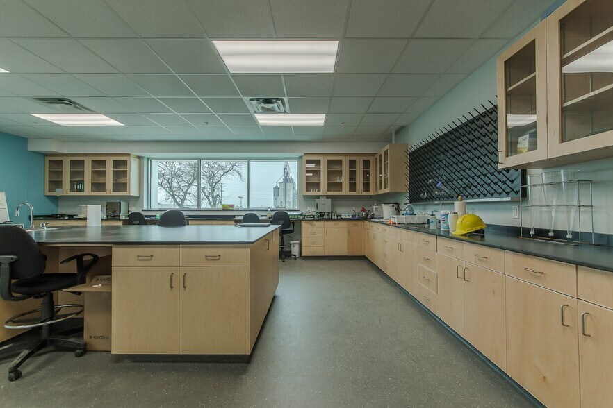 More Photos Of 516 John St N, Aylmer Unknown For Lease