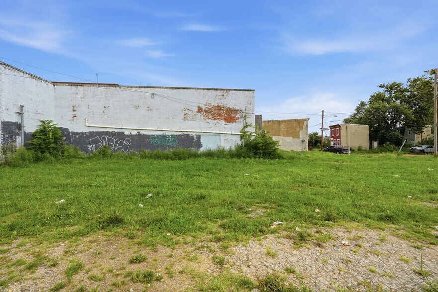 More Photos Of 1142-1148 Broadway, Camden Flex For Sale