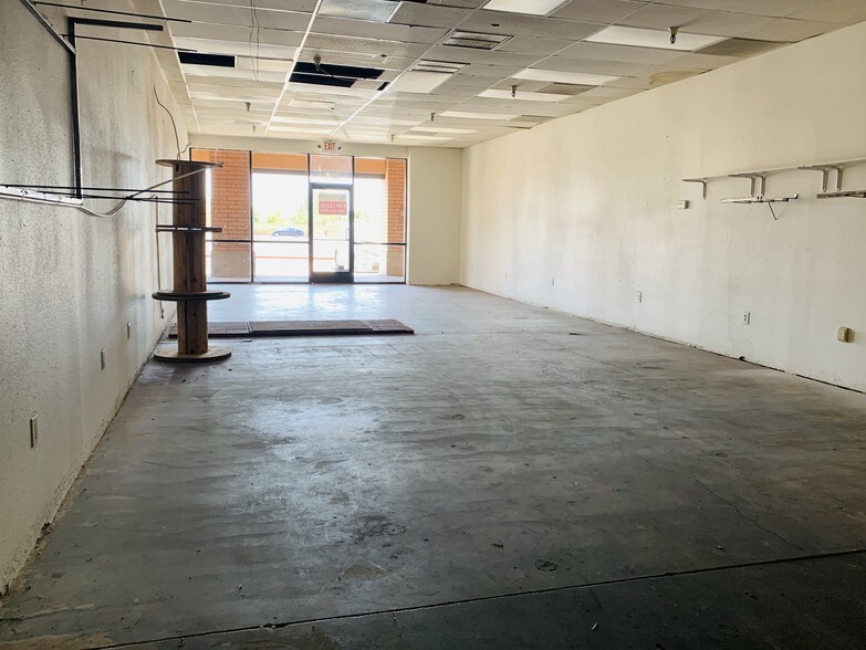 More Photos Of 4300-4410 W Union Hills Dr, Glendale Unknown For Lease