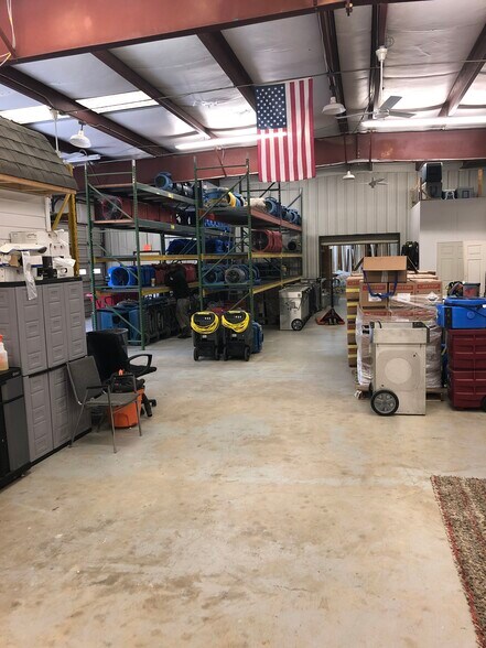 More Photos Of 8201 Brownleigh Dr, Raleigh Warehouse For Lease