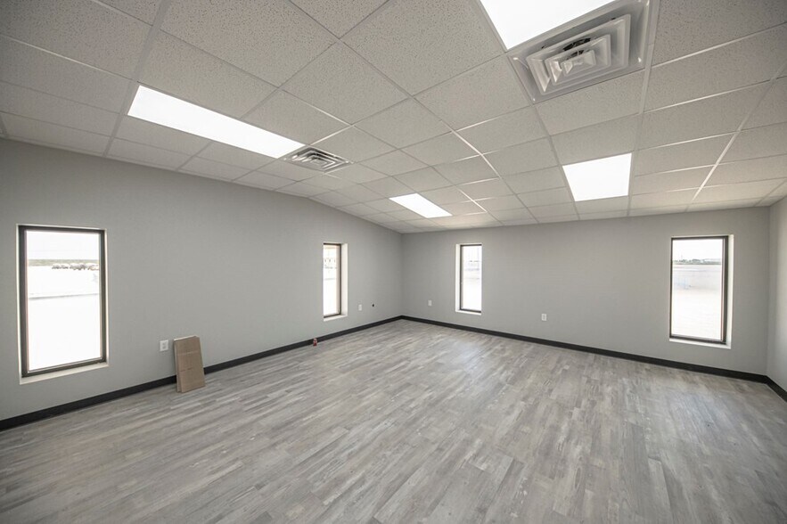 More Photos Of 16651 W Basin St, Odessa Industrial For Sale