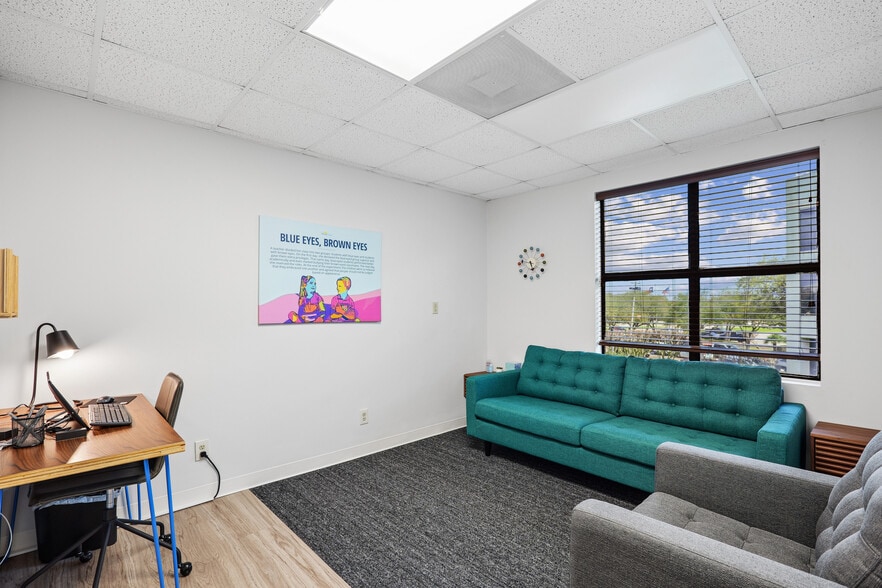More Photos Of 3023 Marina Bay Dr, League City Medical For Lease