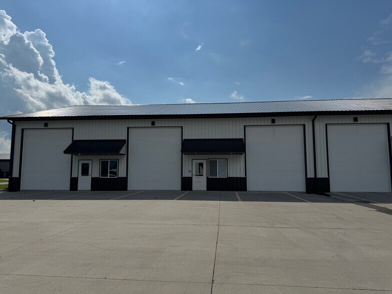 Primary Photo Of 200 Greenfield Dr, Tiffin Industrial For Lease