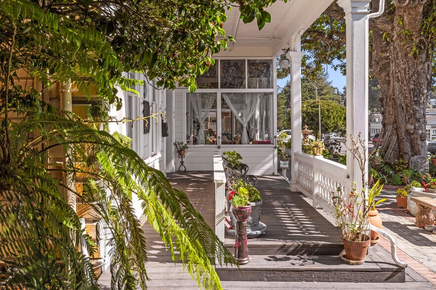 More Photos Of 8041 Soquel Dr, Aptos Hospitality For Sale