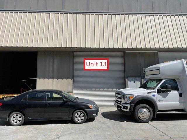 More Photos Of 10881 Santa Fe Ave, Hesperia Warehouse For Lease