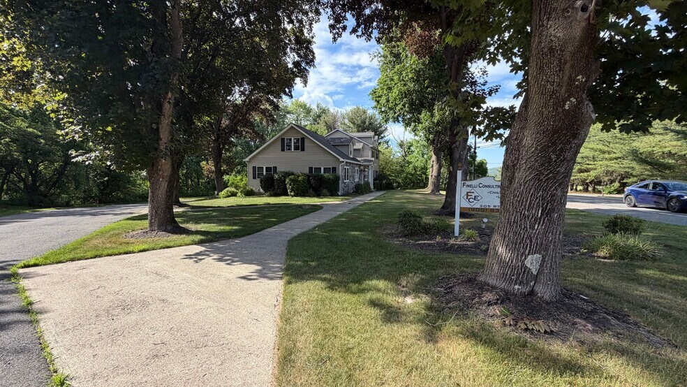 More Photos Of 205 State Route 31 N, Washington Office Residential For Sale
