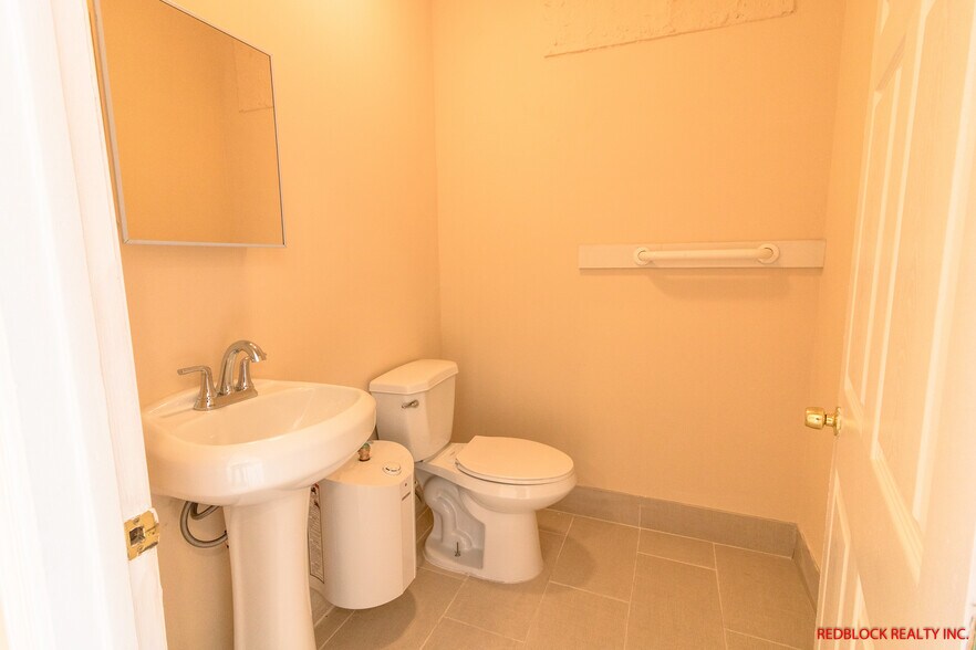 More Photos Of 6812 Ogontz Ave, Philadelphia Freestanding For Sale