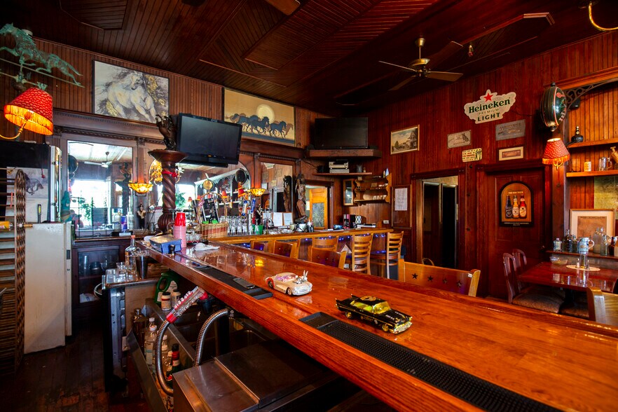 More Photos Of 87 Milanville Rd, Beach Lake Hotel For Sale