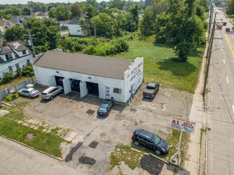 More Photos Of 5788 Van Dyke St, Detroit Auto Repair For Sale
