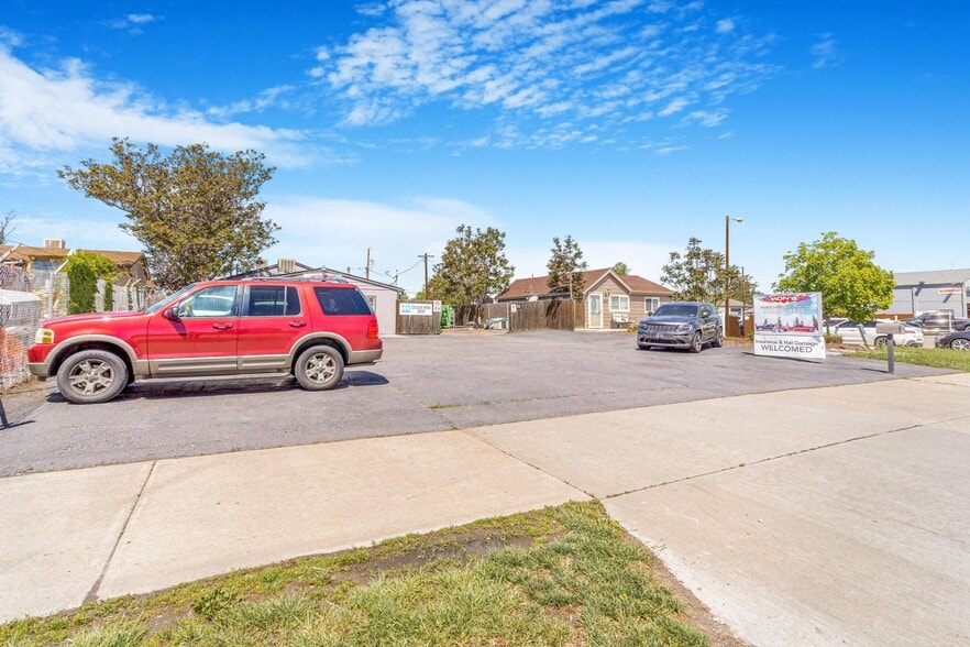 More Photos Of 5855 Quebec St, Commerce City Auto Repair For Sale