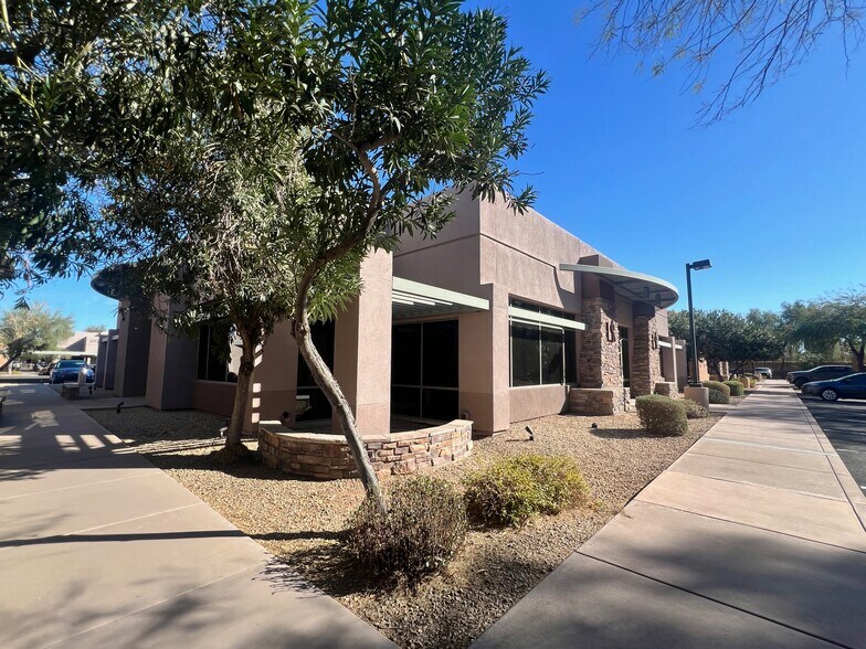 More Photos Of 6677 W Thunderbird Rd, Glendale Medical For Sale