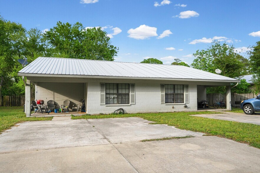 More Photos Of 209 Cannon St, Nahunta Multifamily For Sale