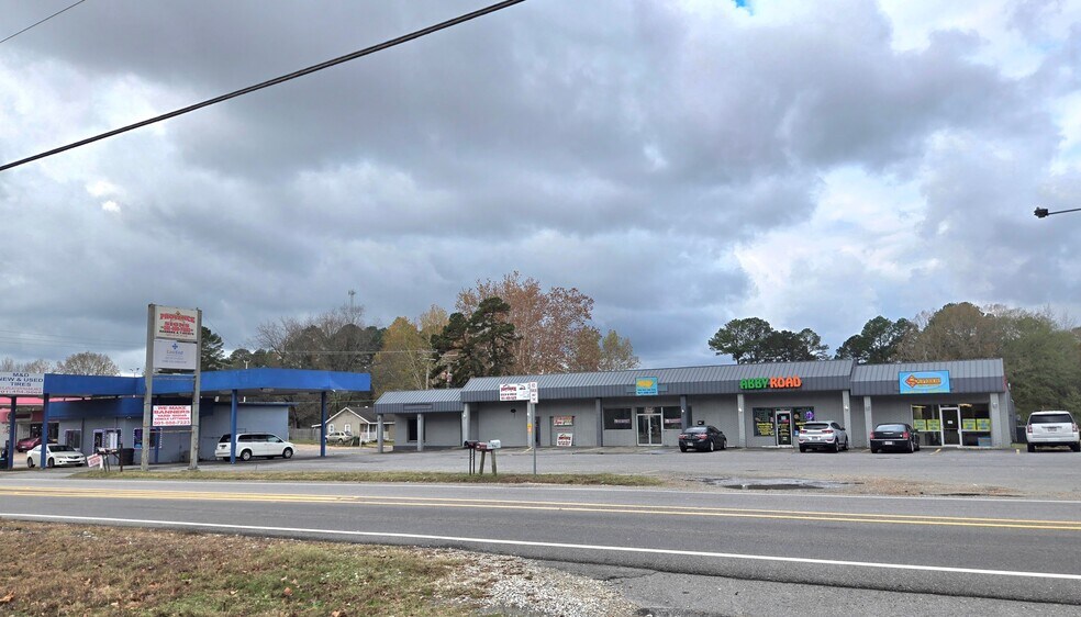 More Photos Of 21125 Arch Street Pike, Hensley Office For Sale