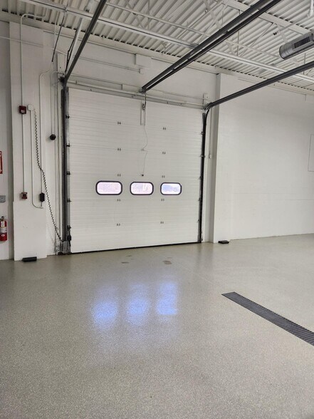 More Photos Of 11 Crissey Rd, Great Barrington Warehouse For Sale