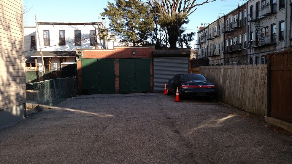 More Photos Of 1864 Gates Ave, Ridgewood Land For Sale