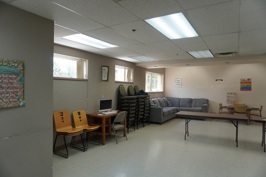 More Photos Of 3809 S 42nd St, Minneapolis Medical For Sale