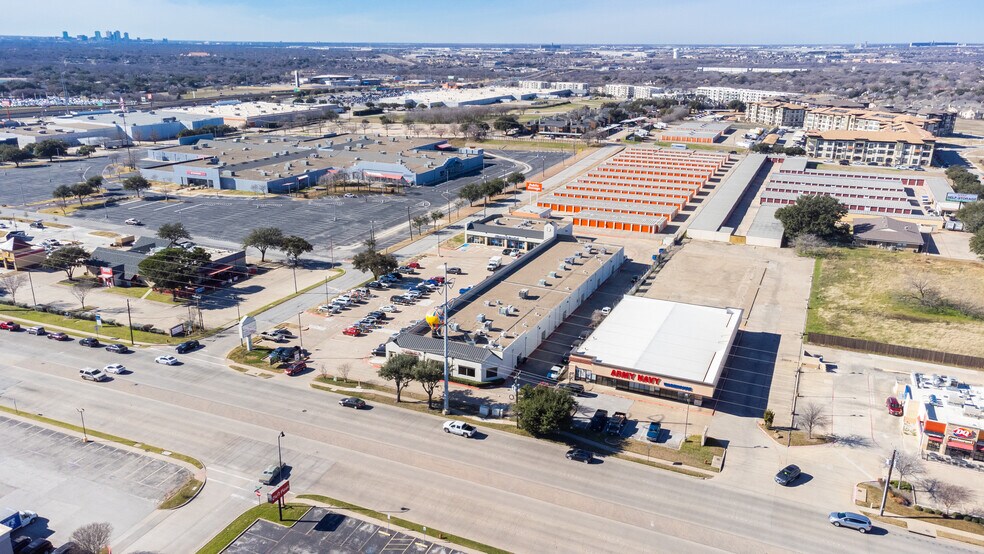 More Photos Of 6455 Hilltop Dr, North Richland Hills Unknown For Lease