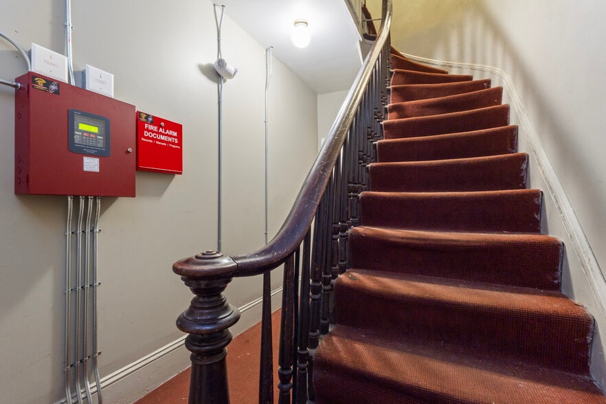 More Photos Of 176 Williams St, Providence Apartments For Sale