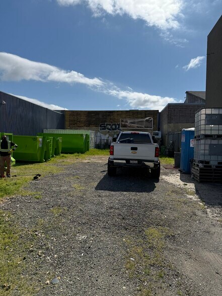 More Photos Of 600 29th Ave, Oakland Manufacturing For Sale