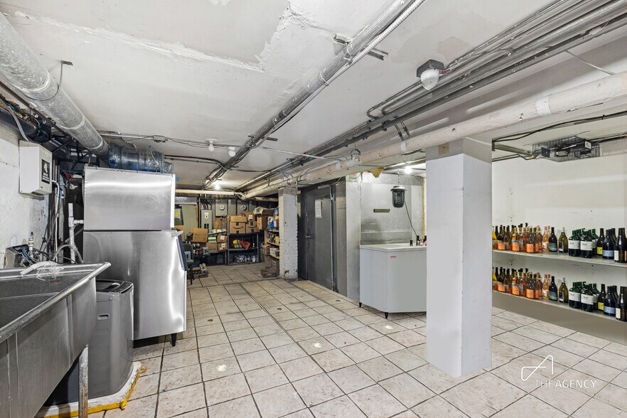 More Photos Of 478 Halsey St, Brooklyn General Retail For Lease