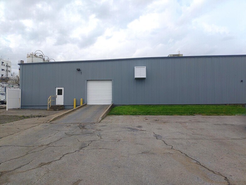 More Photos Of 4250 Bells Ln, Louisville Manufacturing For Sale