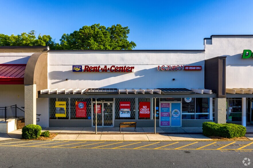 More Photos Of 725 Cherry Rd, Rock Hill Unknown For Lease