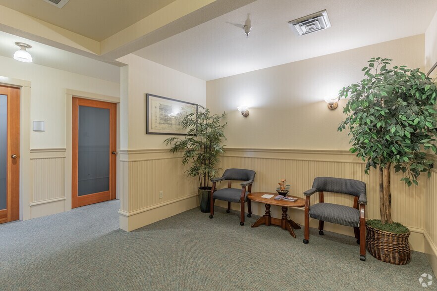 More Photos Of 181-195 High St NE, Salem General Retail For Sale