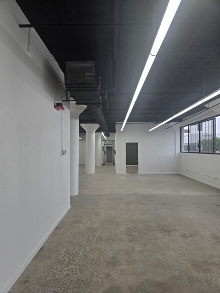 More Photos Of 4500 District Blvd, Vernon Manufacturing For Lease