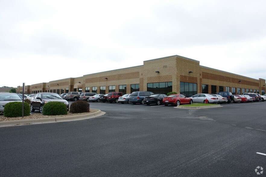 More Photos Of 5715 W Old Shakopee Rd, Bloomington Research And Development For Lease